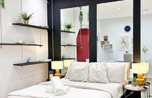 Colson - Best Find in Portsmouth, Sleeps 4, Centrally Located near City Centre, Gunwharf and University, Pool Table - Foto 1