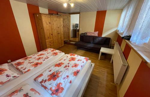 Weingut und Destillerie Bernd Klein - Foto 7