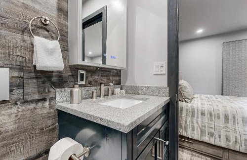 Modern Mountain Retreat - Foto 18