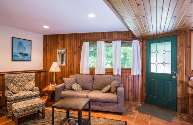 Cottage in the Woods - Photo 13