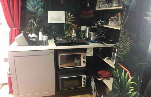 The Writer's Studio (stylish garden guesthouse) - Foto 53