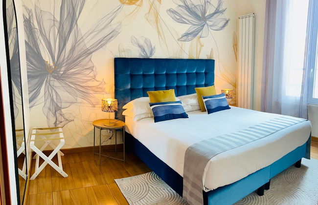 Bon Ton Design Rooms by DOT Suites - Photo 4