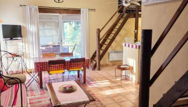 Appartement spacieux à Arles avec piscine et jardin partagé - Foto 3