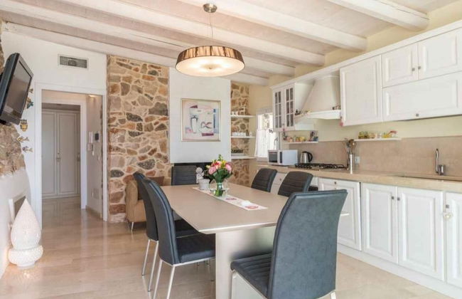 Luxury Scialandre Exclusive Pool Villa - Photo 10