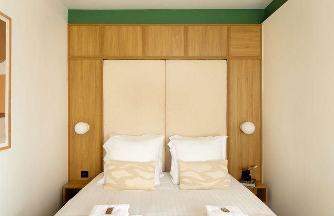 Elegance & Comfort With A/C in the Heart of 11th - Photo 5