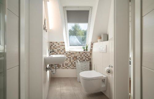 Kugelhaus Phoebe Charmantes Kugelhaus aus Holz am Waldrand des Tollensesees - Foto 23