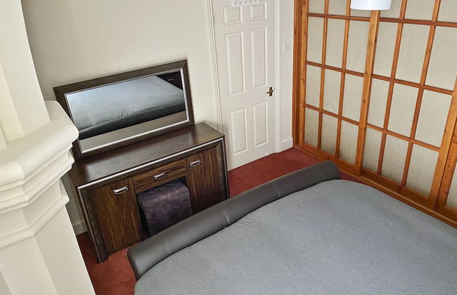 Rare 1-bed Church Converted Apartment in London - Foto 8