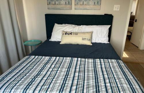 Zachary Beach House, Ocean views & walk to beach! - Foto 7