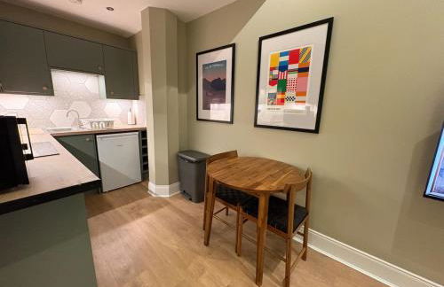 Quiet City Centre, King & Sofa Bed - Foto 16