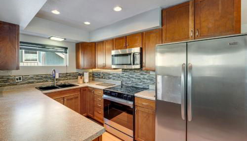 Hike, Bike and Ski! Cozy Anchorage Townhome - Photo 2