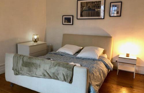 Séjours à Rouen - grande maison en plein centre - Foto 6