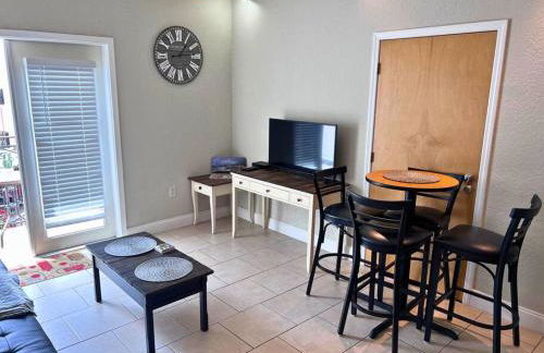 Elegant Condo - European Charm - Foto 9