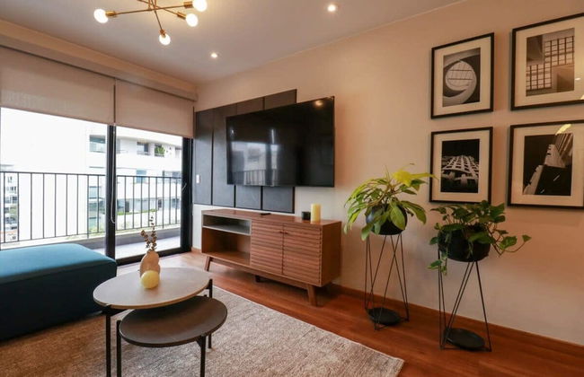 w Spectacular 1BR With Balcony in Miraflores - Photo 33