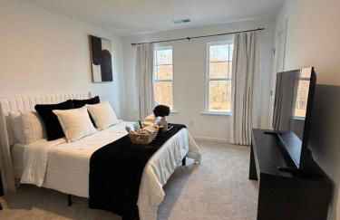 4BR Luxury House 12 mins from Downtown Raleigh - Foto 5