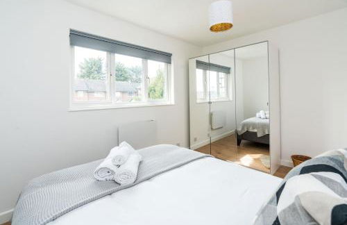 Sleek and Stylish 2BD Home With a Garden Anerley - Foto 7