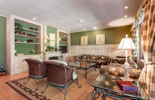 Casa na Granja Comary com piscina, churrasqueira e jacuzzi privativa - Foto 5