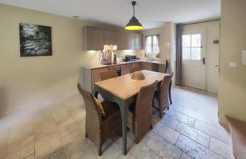 2 Bedroom Nice Home In Saint-Laurent-De-La-Ca - Foto 6