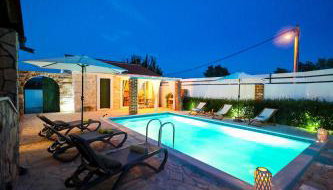 Holiday Home Ikka with swimming pool - Foto 4, sunbed