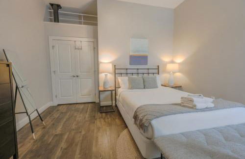 Unbeatable Location 4 bed Loft Parking Optional - Foto 7