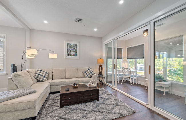 Sunshine Cottage At Cedars 2 Bedroom Condo by RedAwning - Foto 17