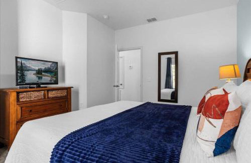 3 Bedrooms S / Lucaya Village Townhouse by RedAwning - Foto 25