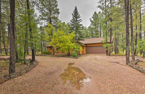 Wooded Yard, Gas Grill Lush Pinetop Retreat - Foto 30