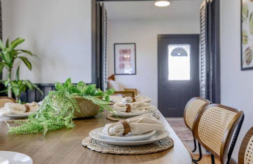 New 5BD Near UNL & DT | Poker Table & Games - Foto 28