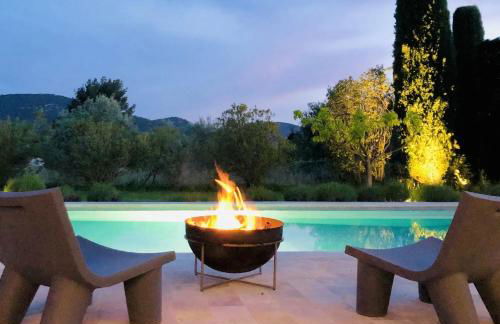 Grande Villa Provençale avec Piscine Privée à Gémenos - Foto 4