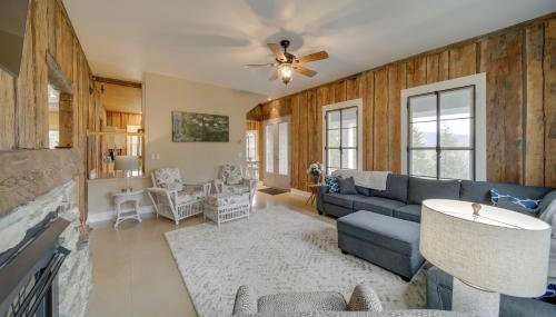 Scenic Loon Lake Adventure Retreat with Dock! - Foto 4