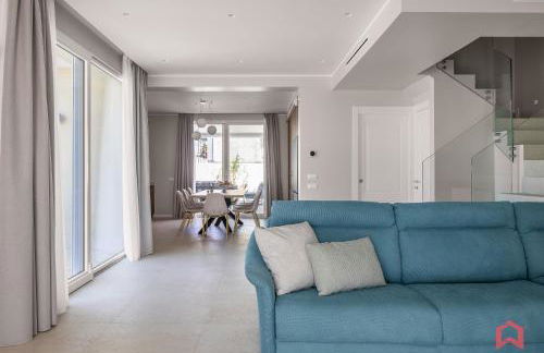 Brand New Villa with Private Heated Pool - Foto 26