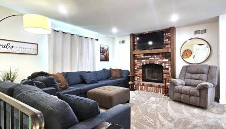 Paddleboards, Grill, Fire Pit, Air Hockey, WD, Brkfst, Sleeps 14 - Foto 1