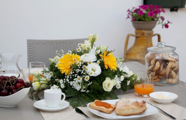 La Buona Creanza - Foto 28