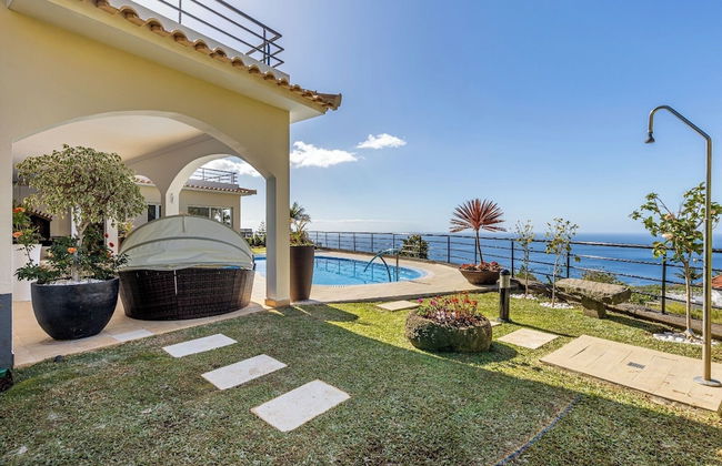 Luxury Villa With Private Heated Pool, Garden and Views of the sea and Mountains - Foto 55