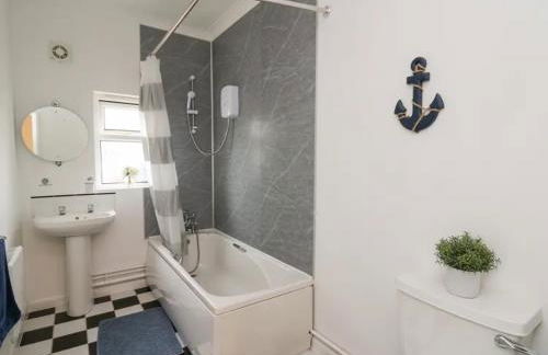 2 bedroom holiday home in the heart of west wales - Photo 10