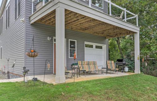 Waterfront Greenwood Getaway with Deck and Grill! - Foto 21