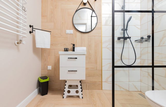 Coast Apartment With Terrace by Renters - Photo 33