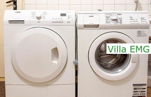 Villa EMG Ferienhaus in Alleinlage mit Privatsee Jacuzzi und Sauna für bis zu 22 Personen bei Osnabrück - Foto 75