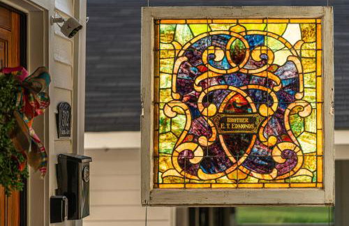 Creole Cottage - 2 Bed, 1 Bath, Pet Friendly with Fee, Walk to Downtown, Grill, Washer & Dryer - Foto 39