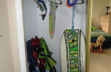 Spacious villa, pool, water views, walk to beach - Foto 31