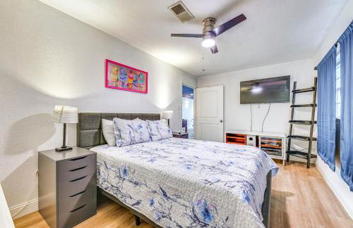 Spacious Family Home with Fenced Yard in DFW Area - Foto 32