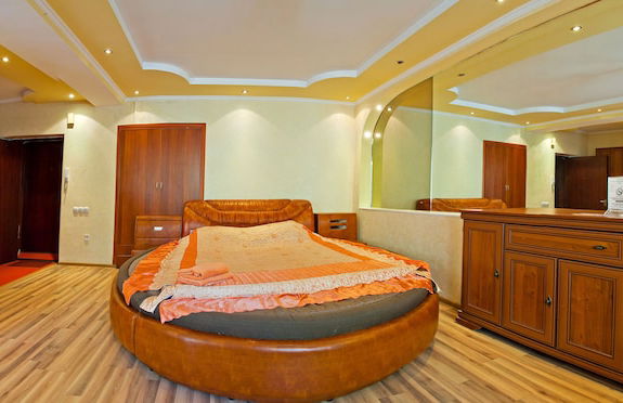 Lessor Apartments - Photo 43