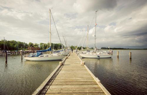 Komfort-Hausboote am Naturhafen Krummin - Foto 23
