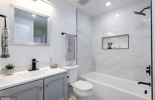 BrandNew Luxury Capitol Hill APT! Near Free Trolly - Foto 5