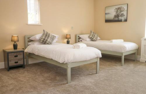 Meadow Manor And Spa - Photo 74