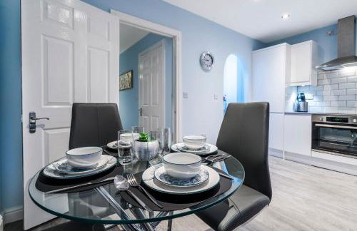 Progressive House 5 Bedrooms Inc Study with Sofabed, Garden, Smart TV in Every Bedroom FREE Parking - Foto 24