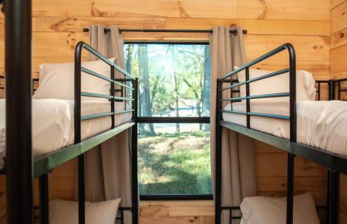 Cute Cabin Rental in Waco, for Wonderful Family Glamping in Texas - Foto 13