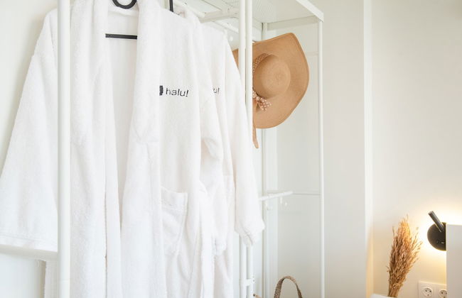 Serene seafront villas - Photo 6