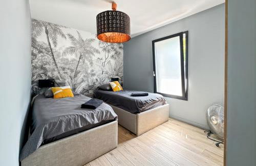 Modern 2 bedroom house, sleeps up to 6 - Photo 10