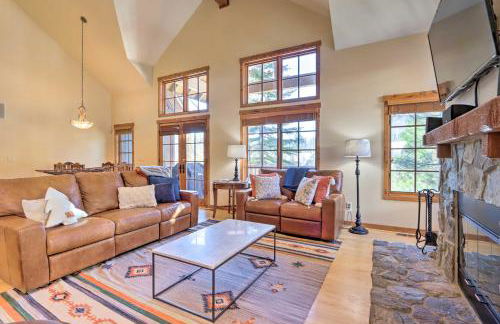 Ski-InandSki-Out Donnelly Townhome with Hot Tub! - Foto 6