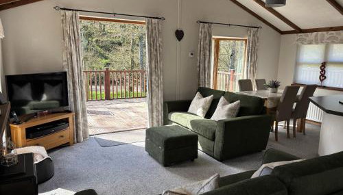 2 Riverside Lodge - Photo 3